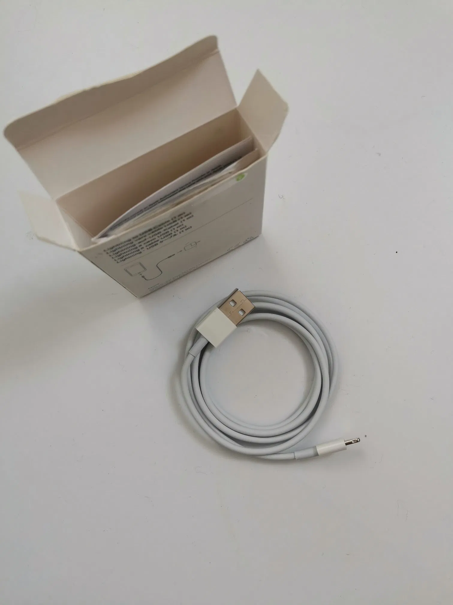 Кабель USB-C - Lightning для быстрой зарядки iPhone 12