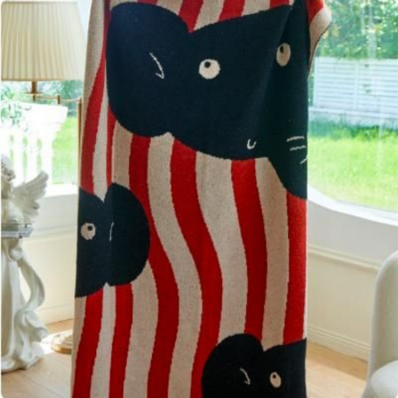 High-Quality Red Printed Flannel Raschel Bedding 1 PCS Home Textiles Soft Single Coverlets Premium Comforter Warm Bedspread Bed Cover Travel Home Blanket