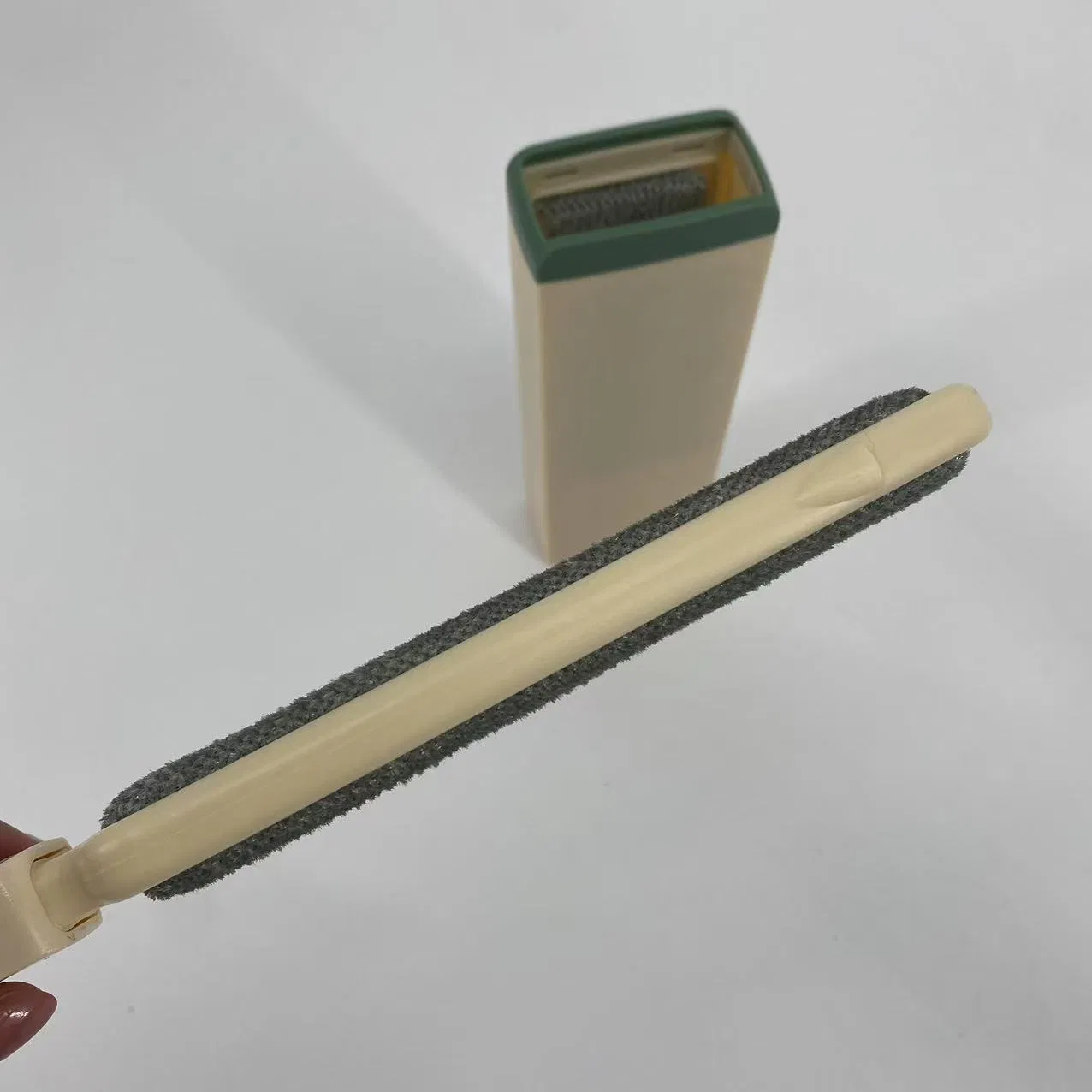 Household Good Grips Furlifter Pet Garment Brush Hair Remover for Clothing White Garment Brush