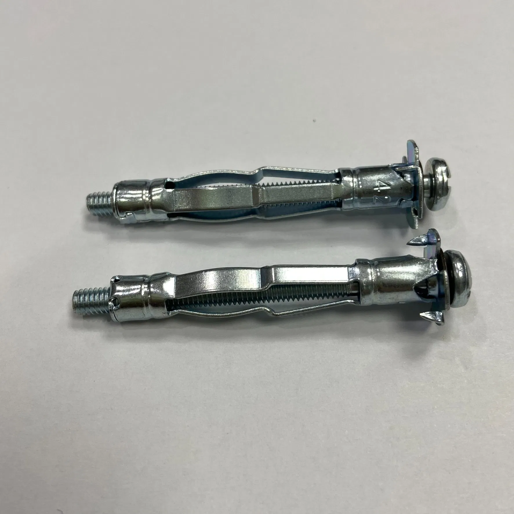 Whited Zinc Plated Expansion Bolt Hollow Wall Drywall Anchor Fastener for Construction