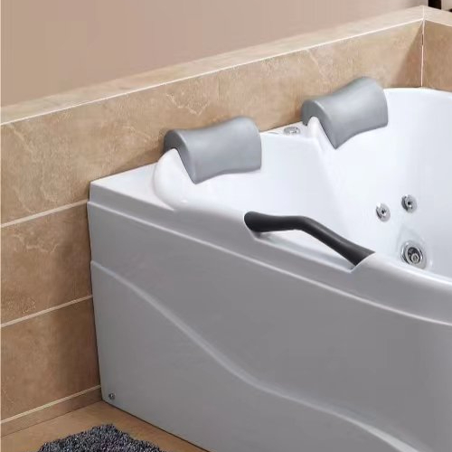 Угловая акриловая ванна с гидромассажем