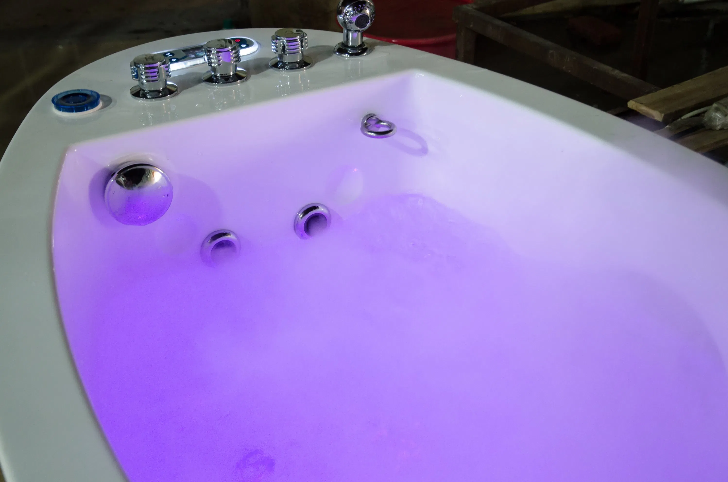 Ванна для питомцев с гидромассажем и подсветкой