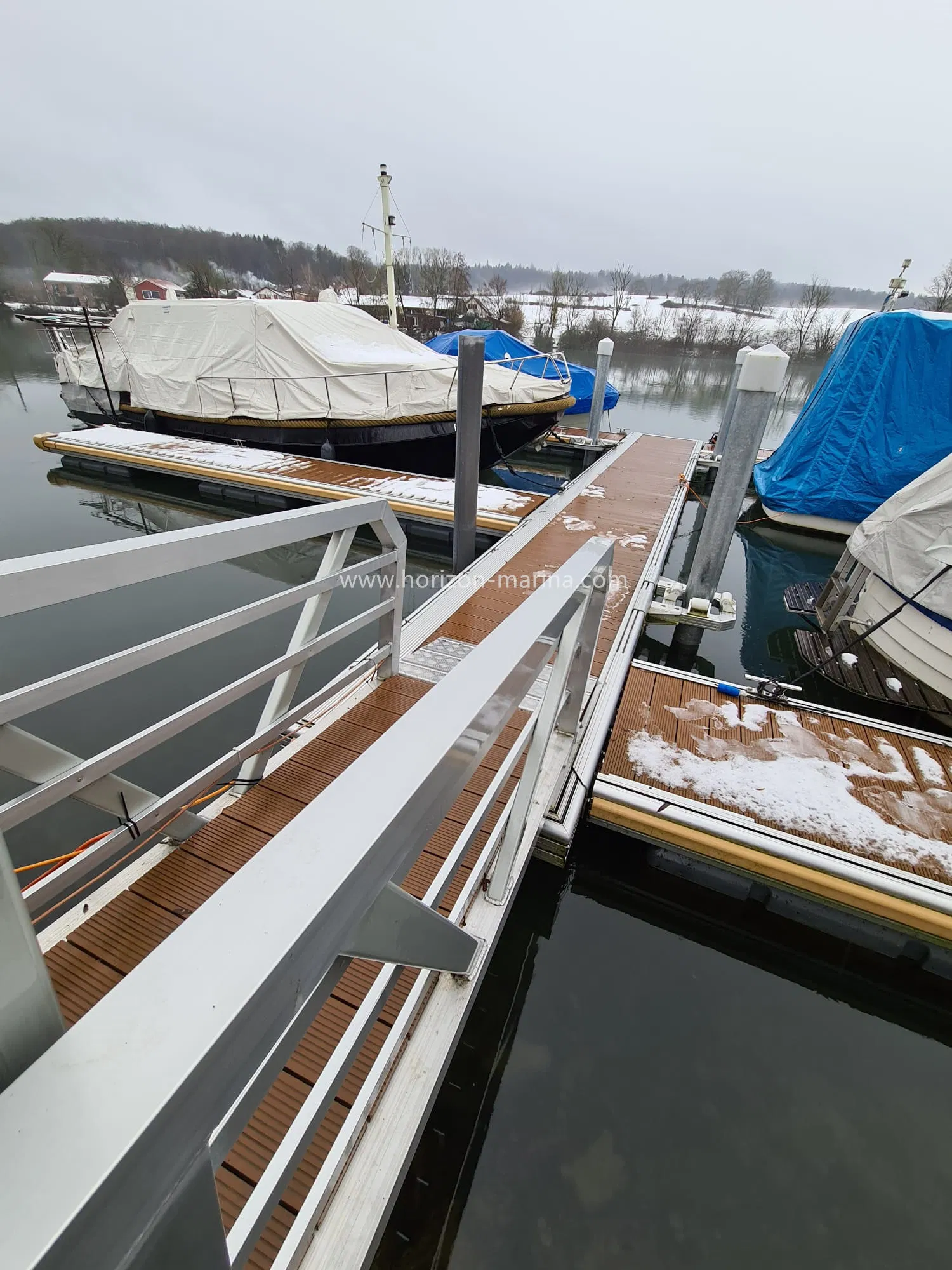 Floating Yacht Gangway Ladder Luxury Yacht and Jetty Pontoon