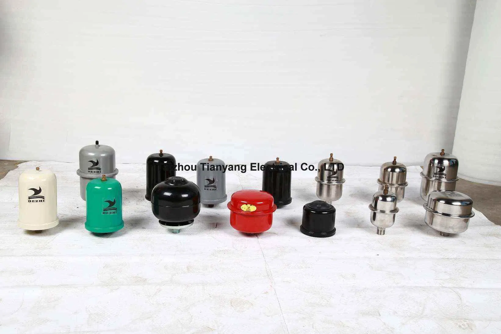 Dezhi Mini Expansion Vessel Shock Arrester of Best Price