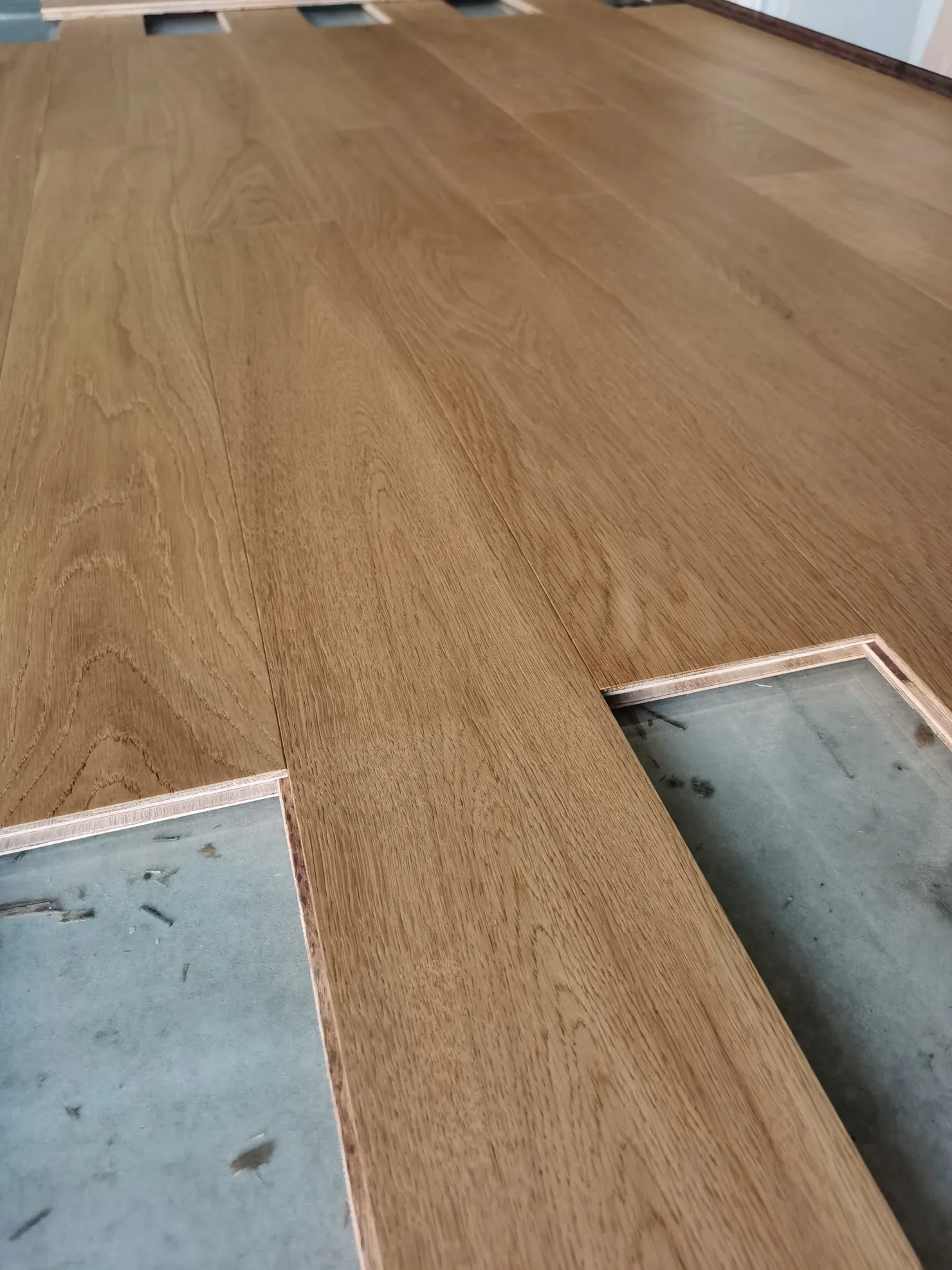 Eco Indoor Timber Flooring Multilayered European 15mm 18mm Engineered Hardwood White Oak Wood Flooring