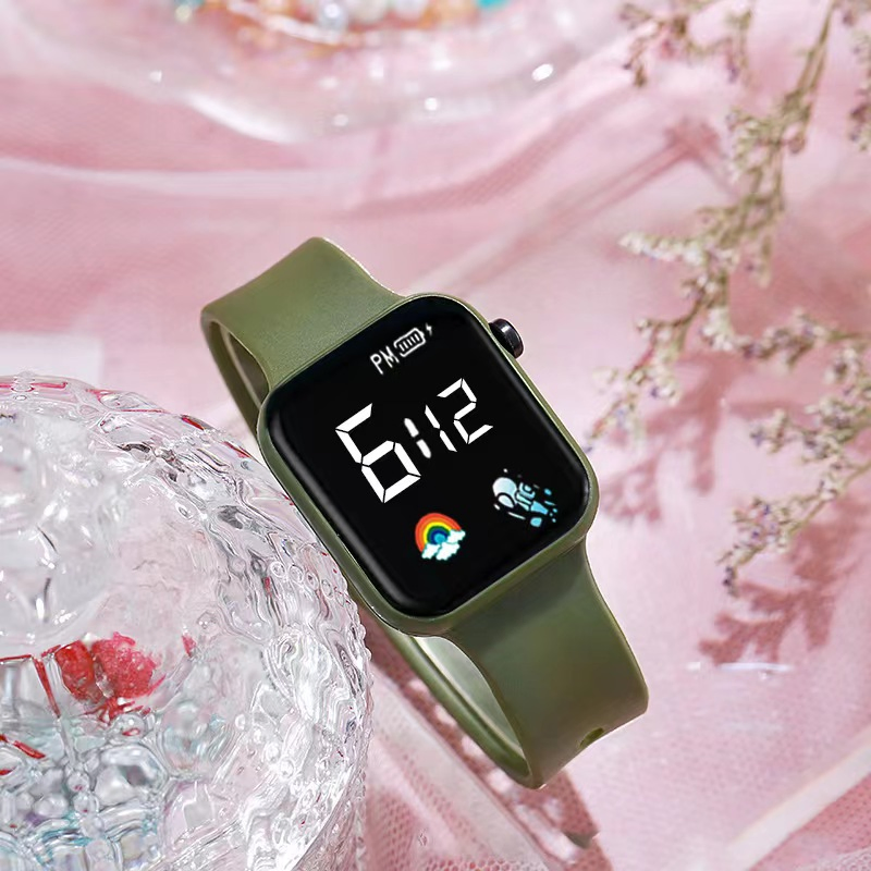 Fashionable LED Electronic Watches for Both Male and Female Junior and Senior High School Students