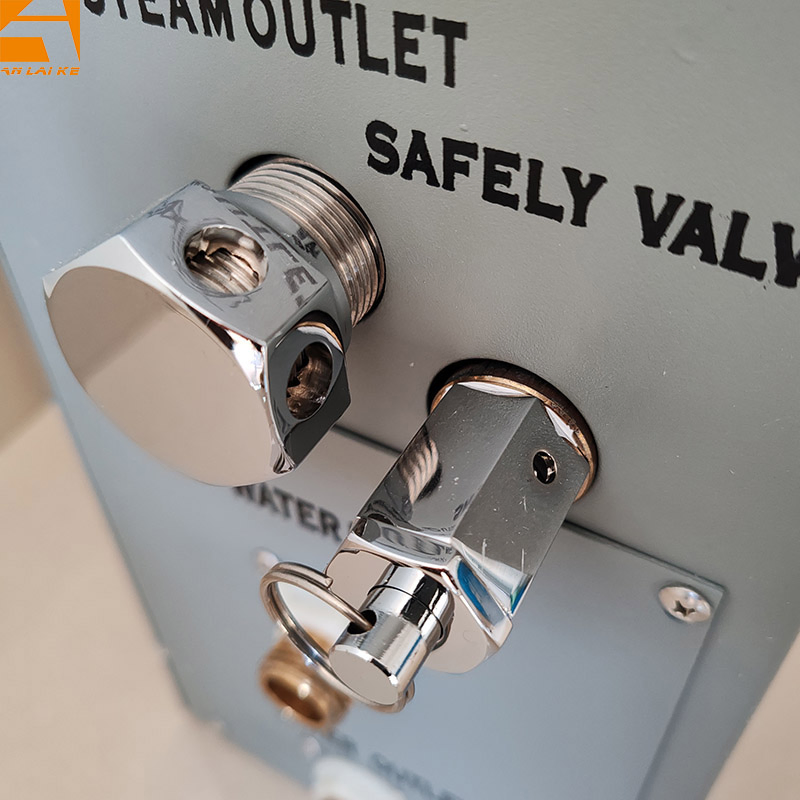 Парогенератор 7.5 кВт с сенсорным экраном GS08