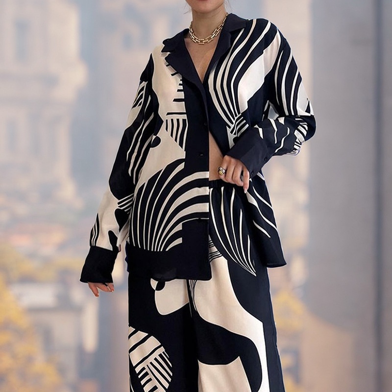 Комплект женский рубашка и брюки повседневный