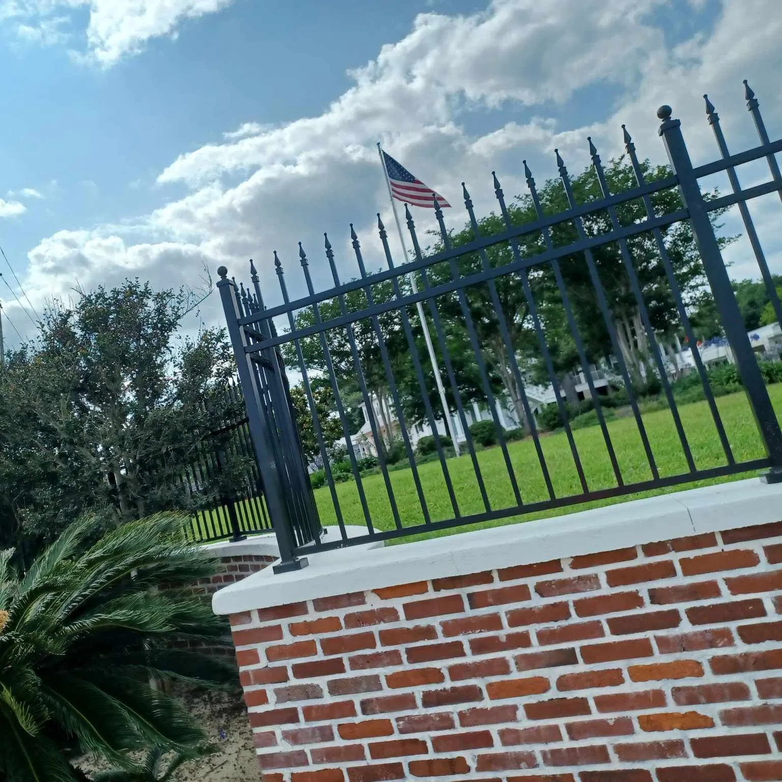 OEM&ODM Customized Flat Top Stair /Staircase Aluminum Swimming Pool/Balcony Fence