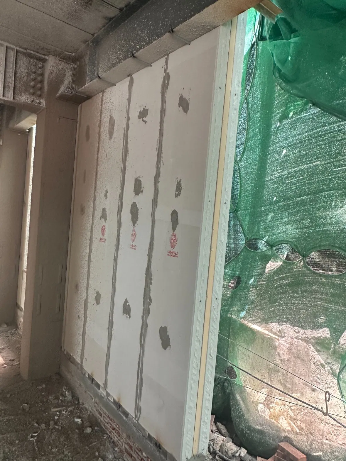 Fireproof SIP Wall Panels for Enhanced Safety and Insulation