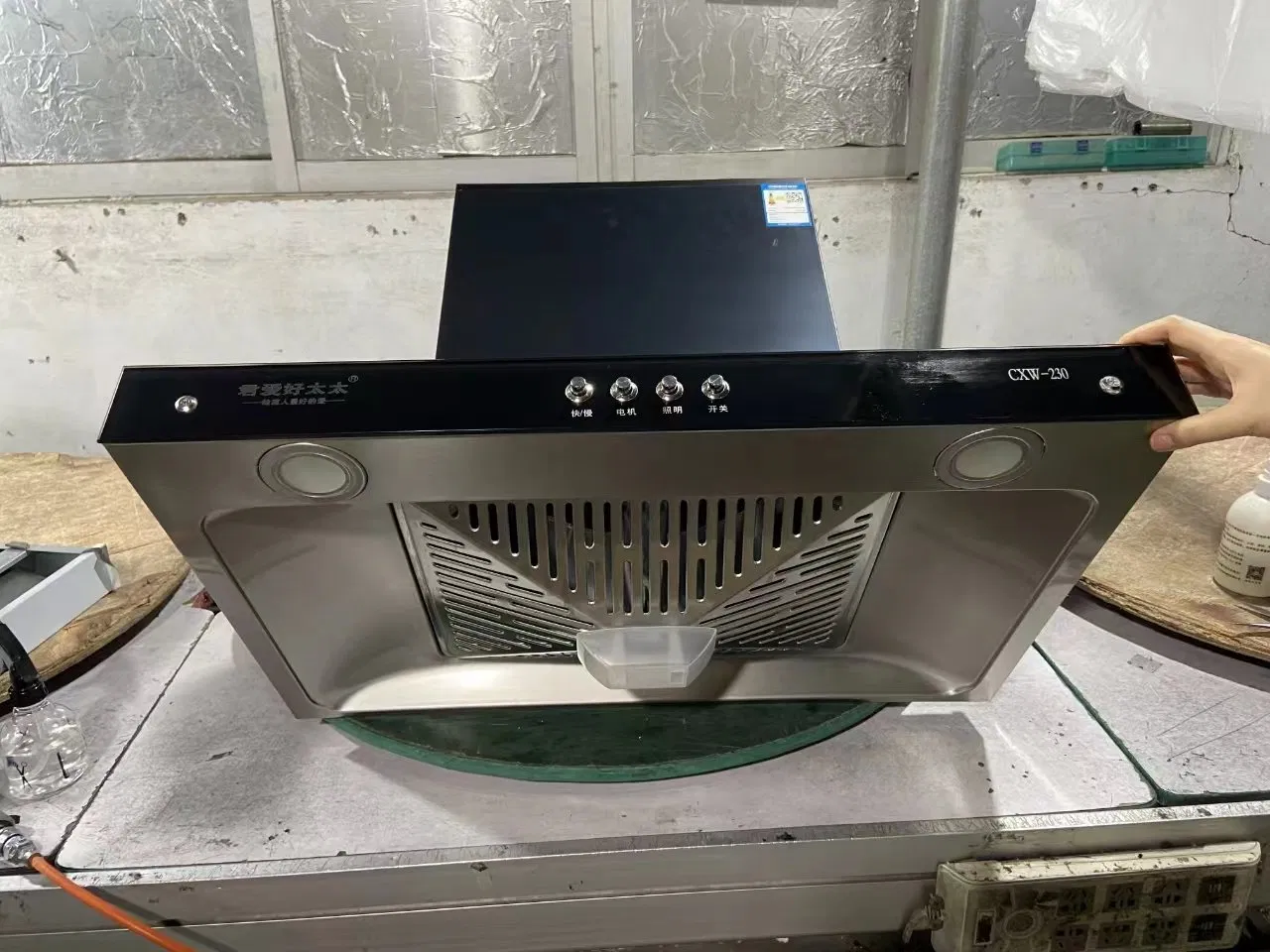 High-Performance CKD Stainless Steel Auto Clean Chimney Hood