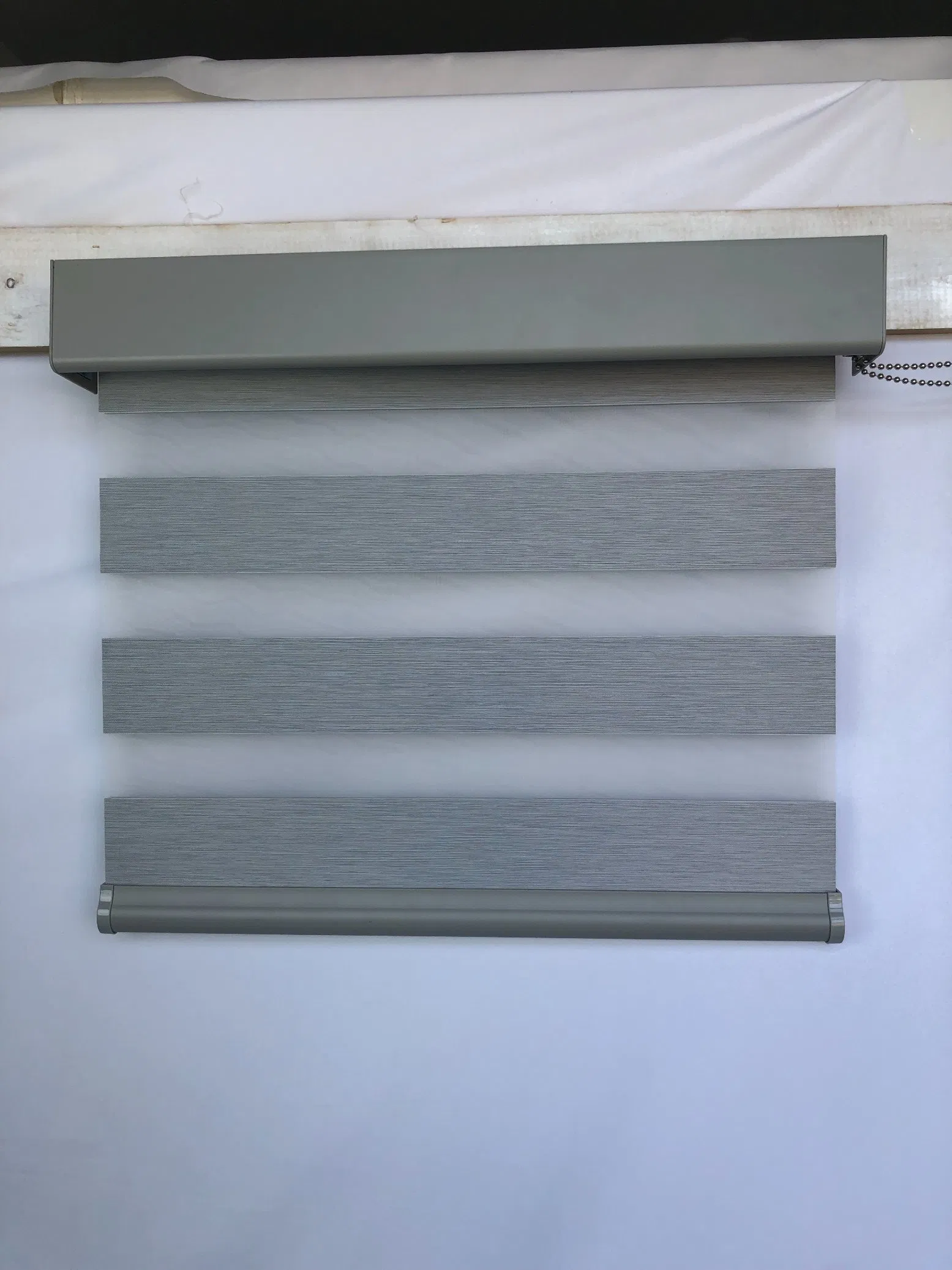 Luxury Custom Manual Blackout Smart Horizontal Blind Curtains