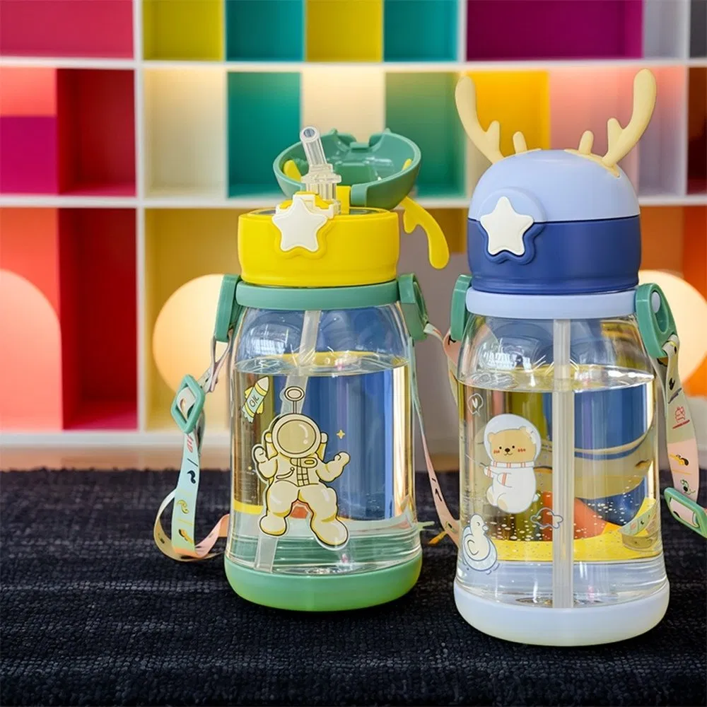 KP2211 600 ML Plastic Water Bottle With Straw Children Water  Mug For Camp