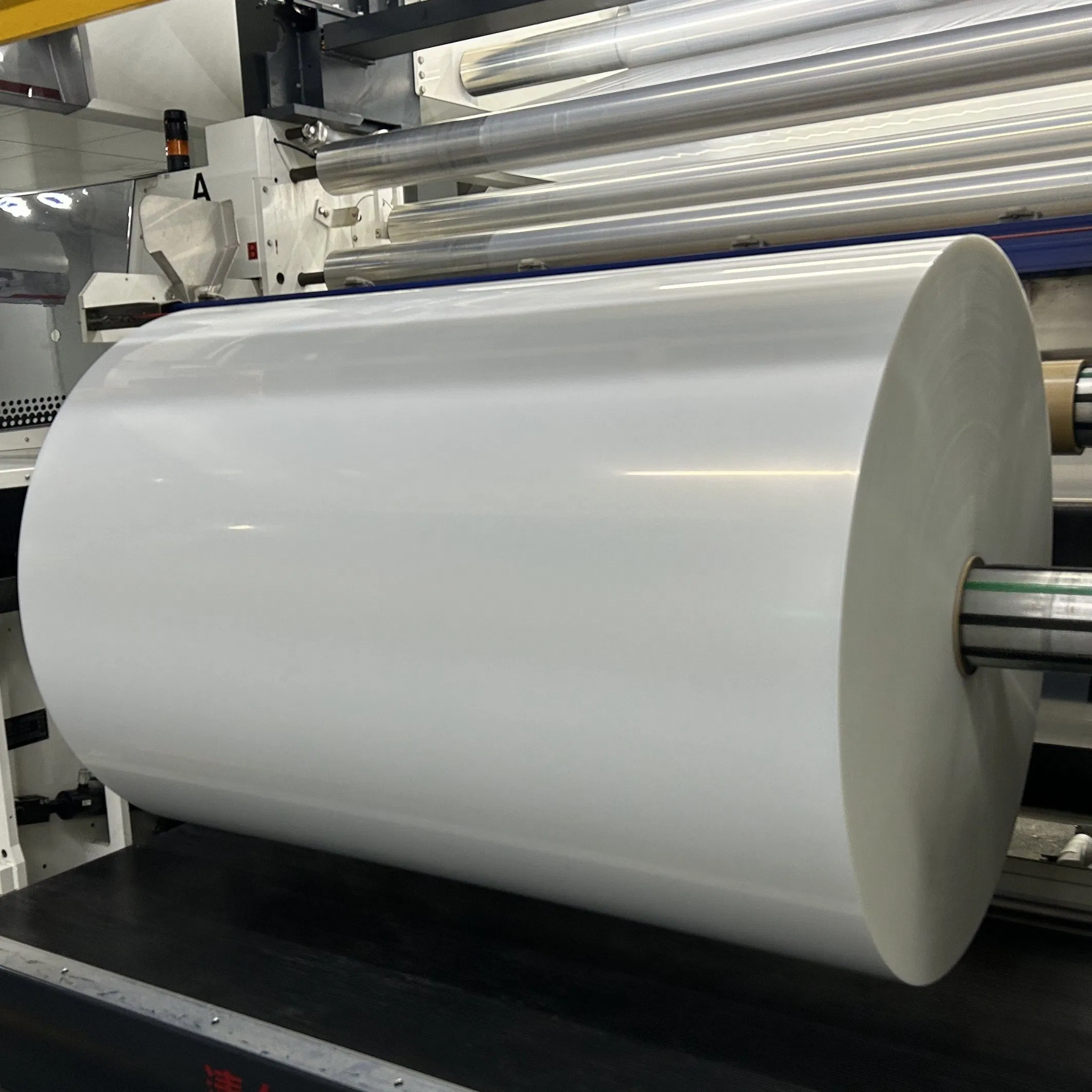 PE Label Face Stock Mono-Material Label Film Sustainable PE Film PE Sticker Film Label Film for Shampoo Cosmetic Label Material