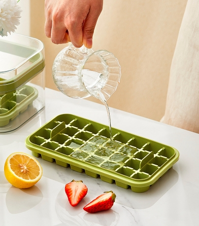Форма для льда с крышкой Press Ice Cube Tray