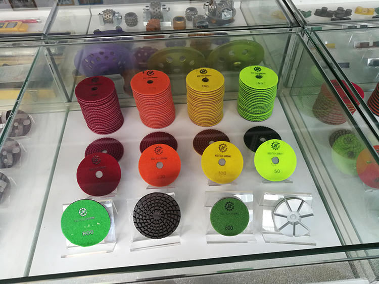 4inch High Quality Concrete Rein Polishing Pads for Concrete