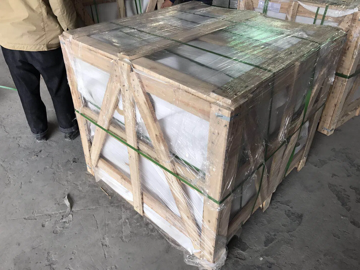 Wholesale Building Polished Indian Imperial Gold Yellow Granite Slabs