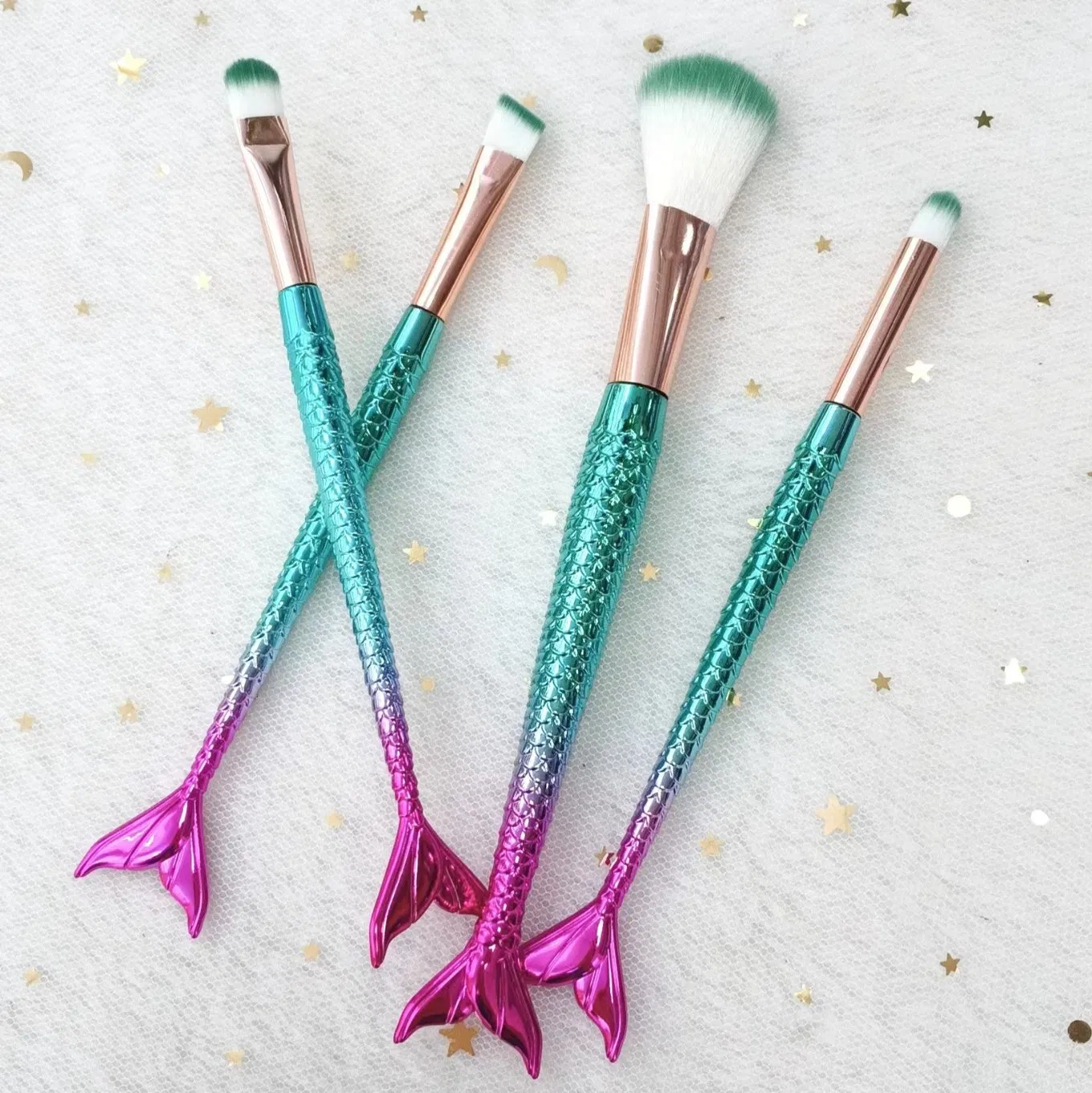 The Best Sales 4 Gradient Flashing Mermaid Decorative Brushes, Fishtail Tail Makeup Brush Brush Blue Eye Shadow Details Brush