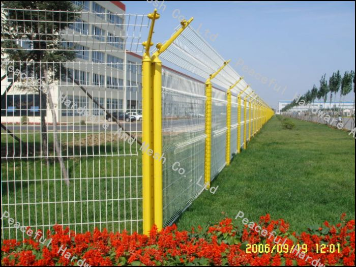 Hot Sale Welded Wire Mesh Fence Galvanized PVC Coated Metal Fence