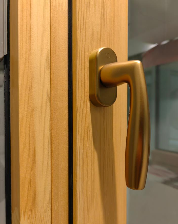 Wood Clad Aluminum Windows Doors Canada Standard Tilt and Turn Wood Windows