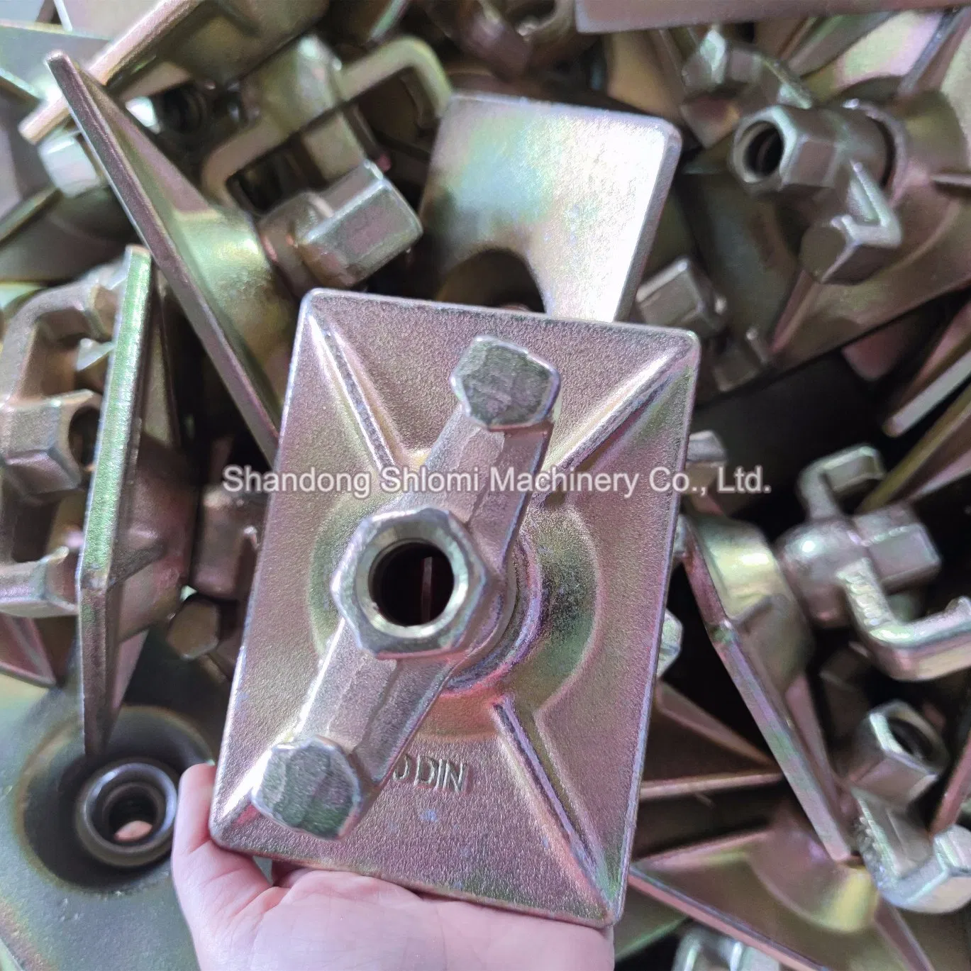 Гайка-барашек анкерная с пластиной для опалубки