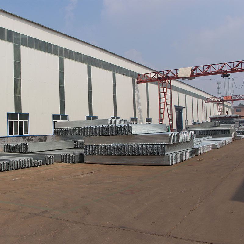 Australian Standarded Hot DIP Galvanized Corrugated Steel Thrie Beam Highway Guardrail