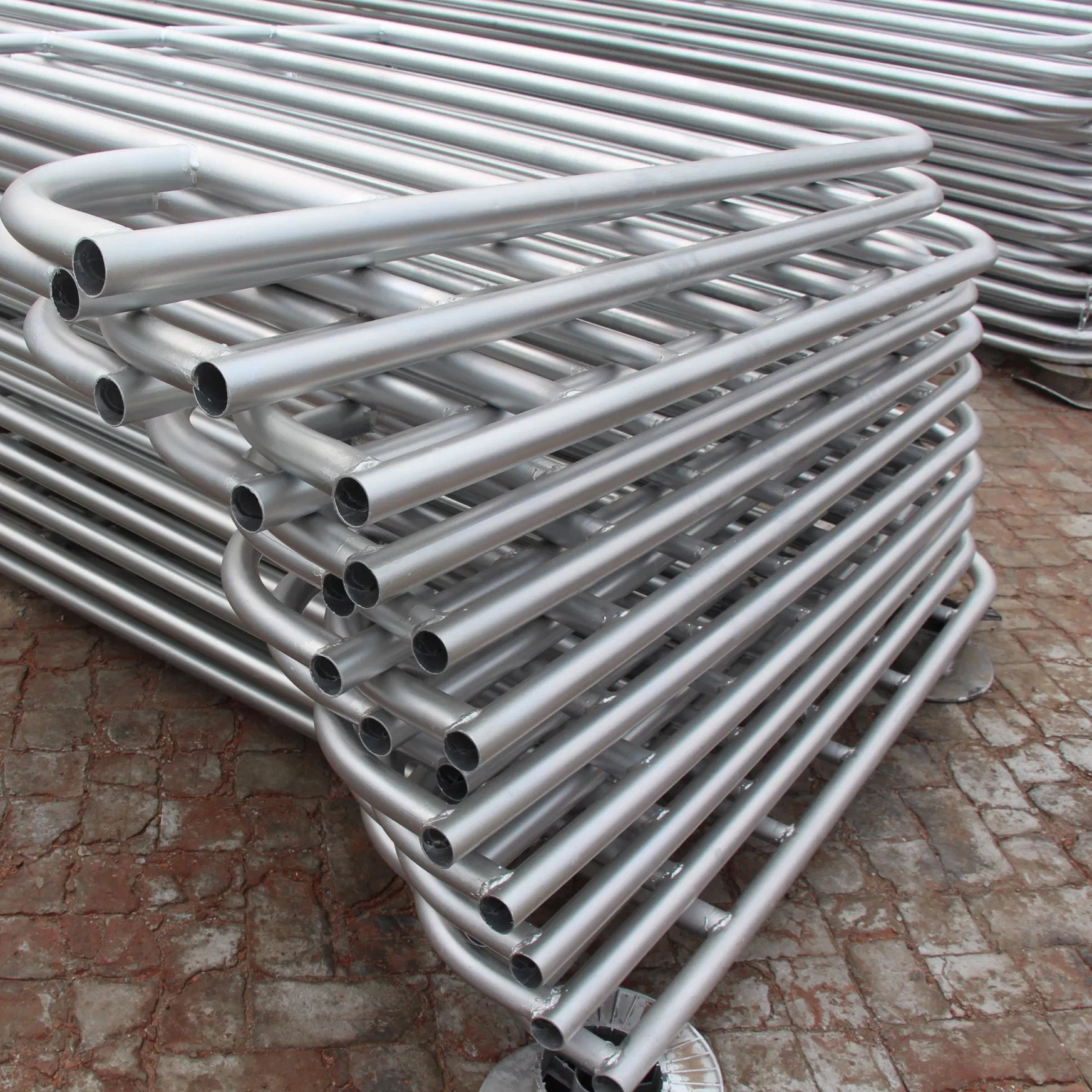 Galvanized and PVC Coated Canada Temporary Fence Panels Hot Sale Pool Fence Temporary Fence Gate for Construction Site