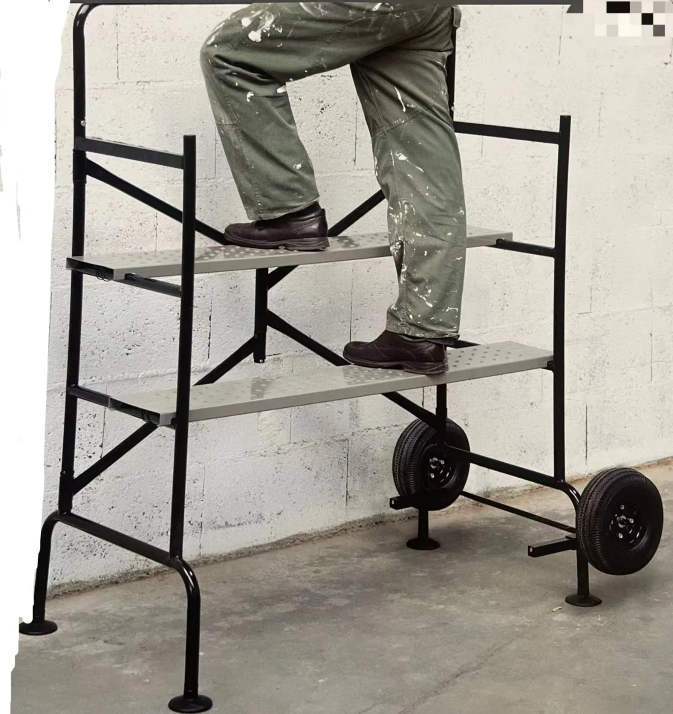 Europe's Best-Selling Portable Scaffolding Is Suitable for Home Improvement Supermarket Warehouses