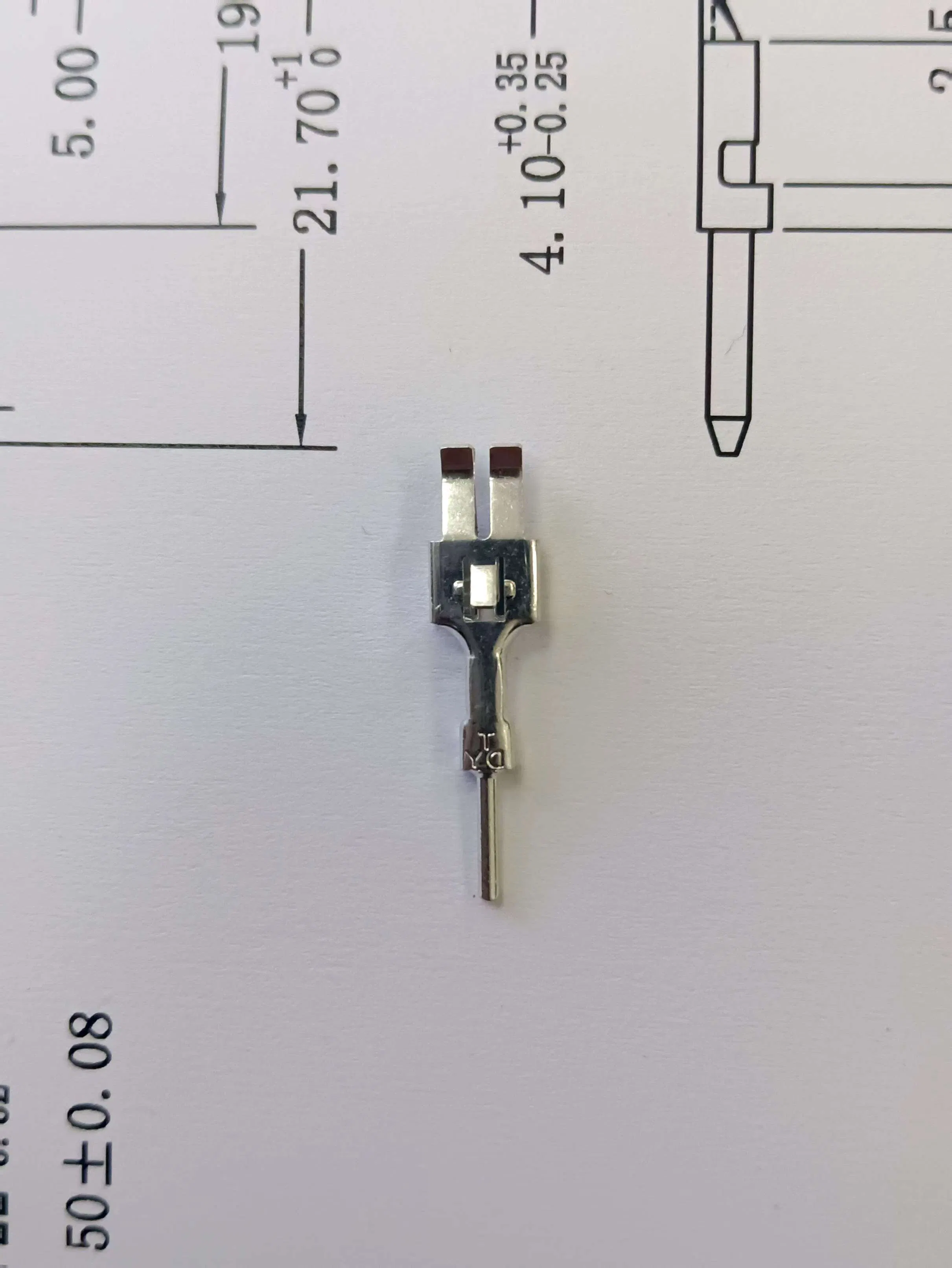Автомобильный клеммный зажим с никелированием и лужением