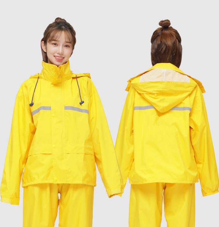 Polyester/PVC High Visibility Protective Waterproof Waindproof Chemical Proof Hi Vis Reflective Rainsuit Rain Coat Raincoat