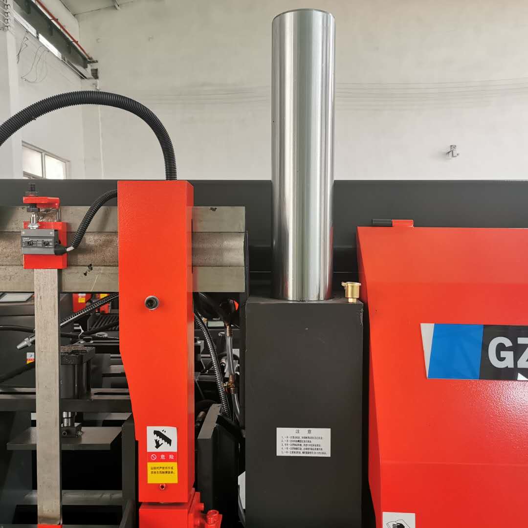 Станок ленточнопильный промышленный по металлу GZ4253