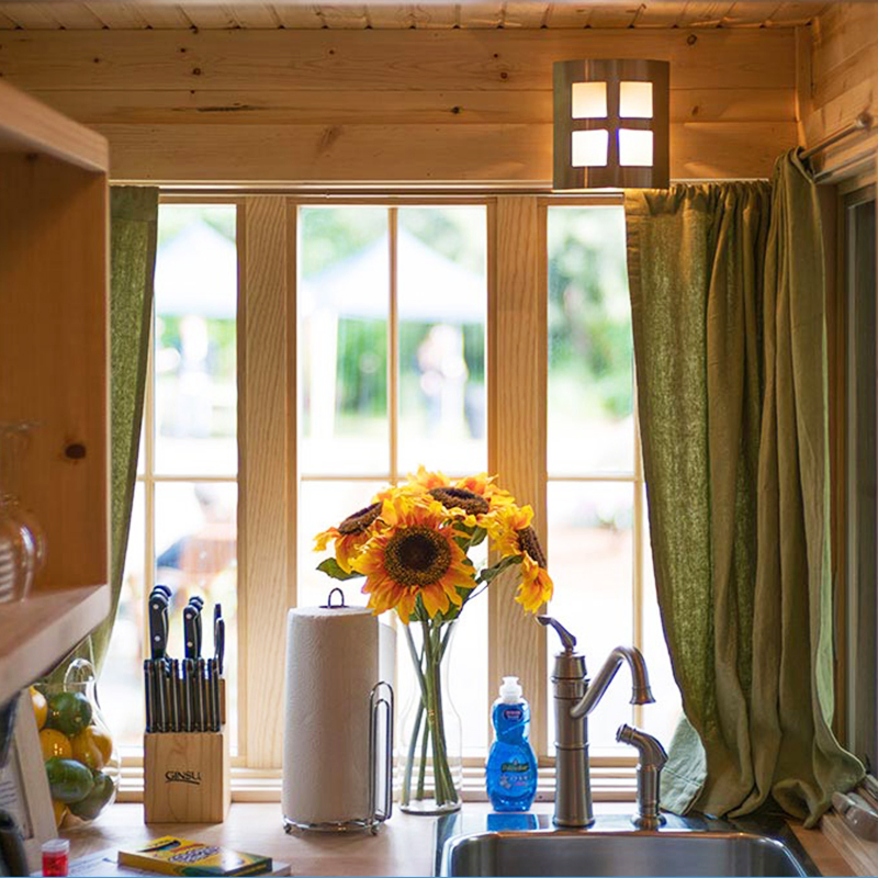 Trailer Homes for Sale Mobile Prefabricated Shangri-La Tiny House on Wheels for Rent