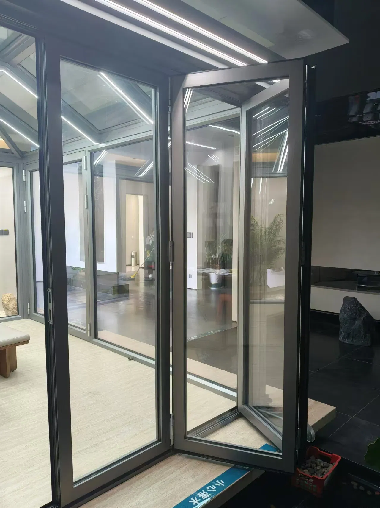 Baiyiyuan High-End Folding Door Series, Insulated Aluminum Folding Doors, in Compliance with American Standards