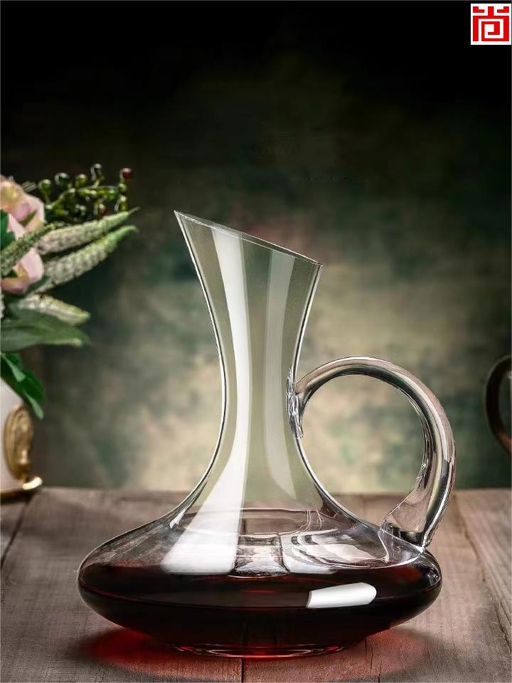 Hand Blown Glass Wine Decanter with Handle