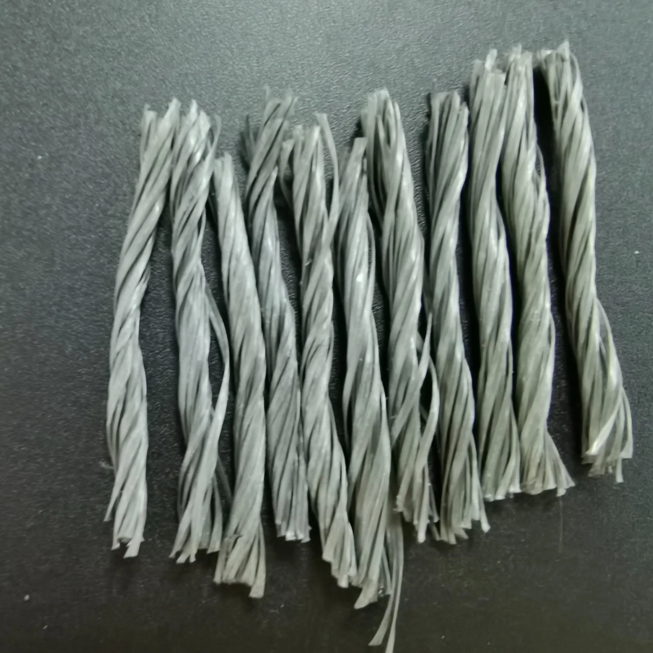 White, Grey 54mm Polypropylene Fiber Twisted Bundle for Industrial Floor