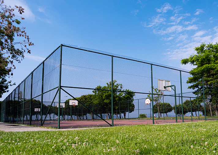 Barrier Galvanized Chain Link Football Basketball Fence