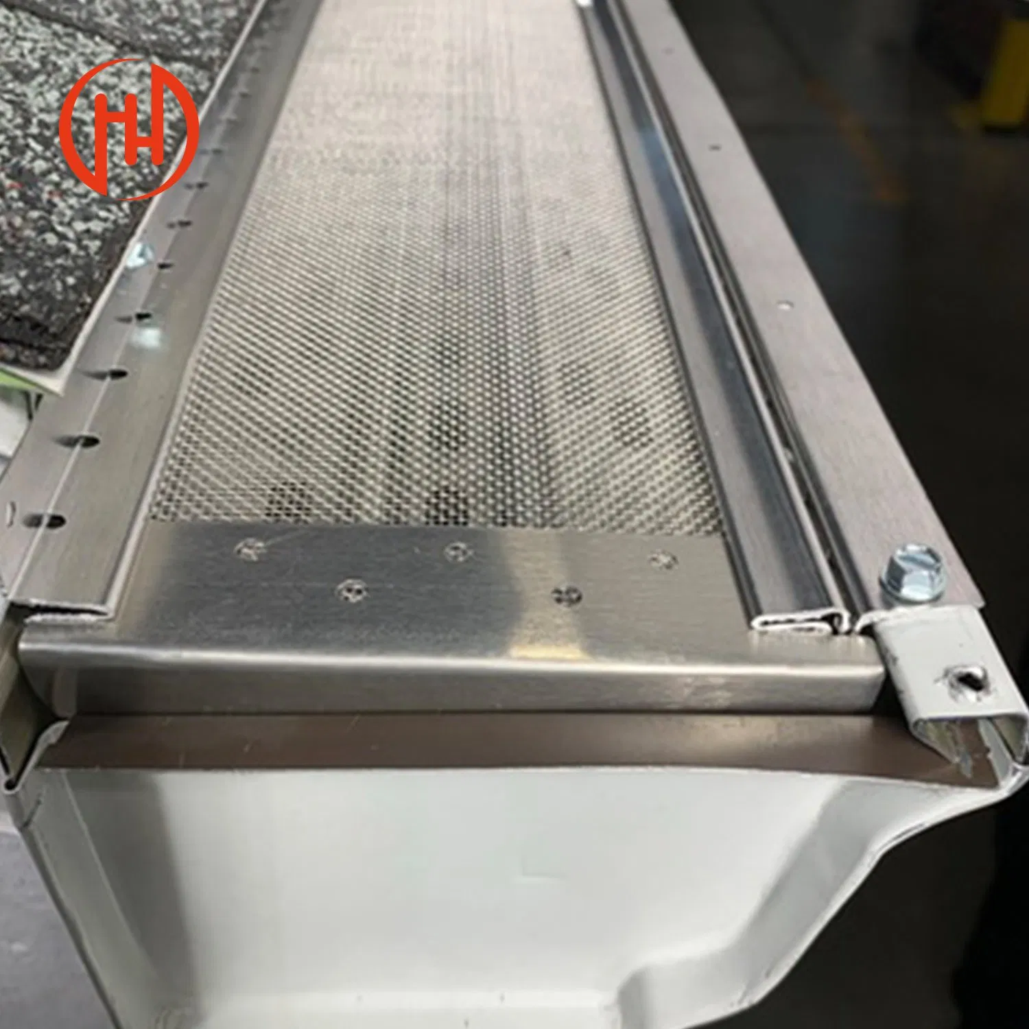 High Quality Anodize Black Aluminium Rain Water Gutter