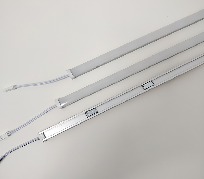 Светодиодный профиль для подсветки шкафов и полок