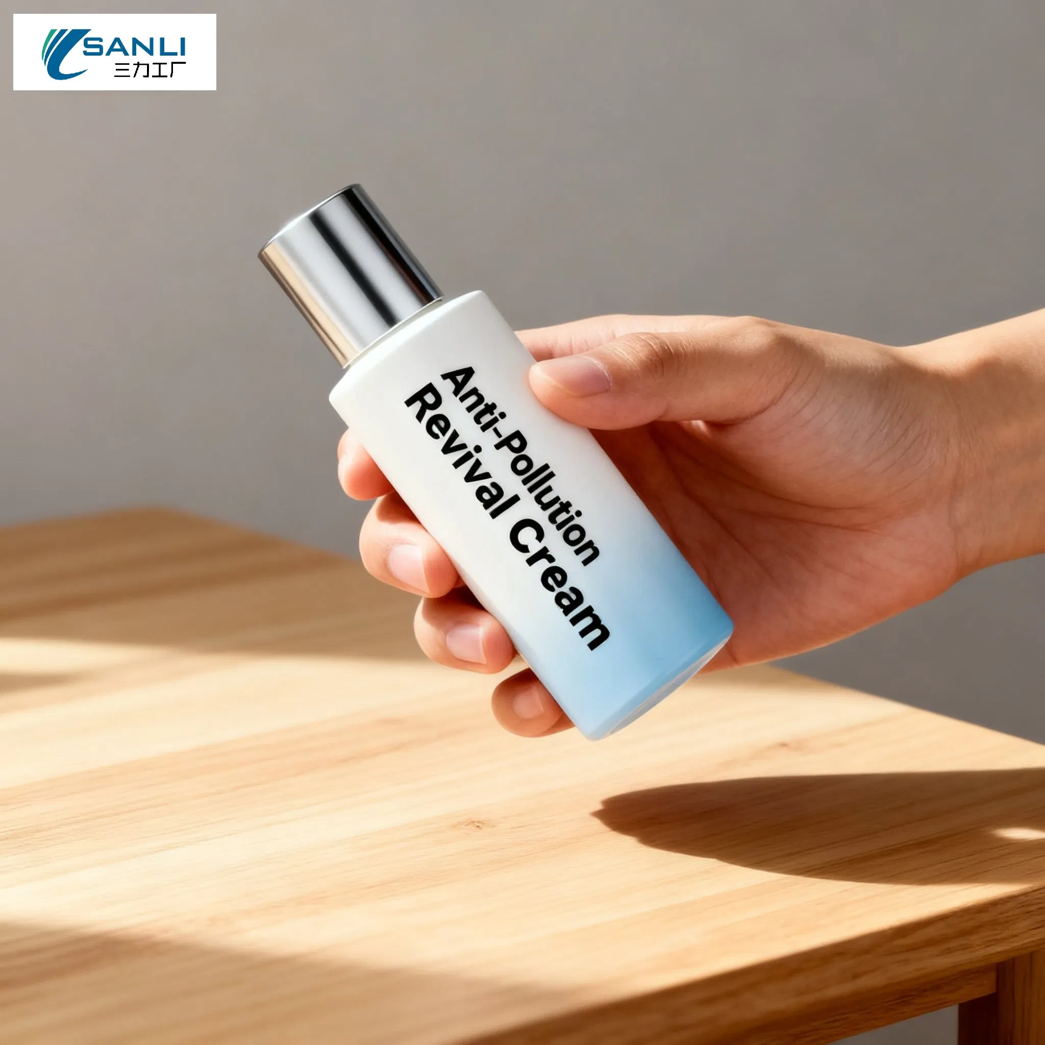 Luxury Anti-Wrinkle and Soothing Face Cream with Tetrahydro Methyl Pyrimidine Carboxylic Acid and Hydrating Oils for Anti-Pollution and Repair Treatment