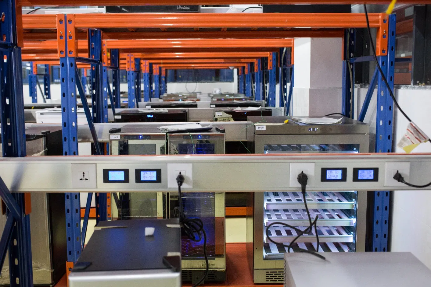 Wall-Mounted 1300W Ionic Hair Dryer with Integrated Razor Socket