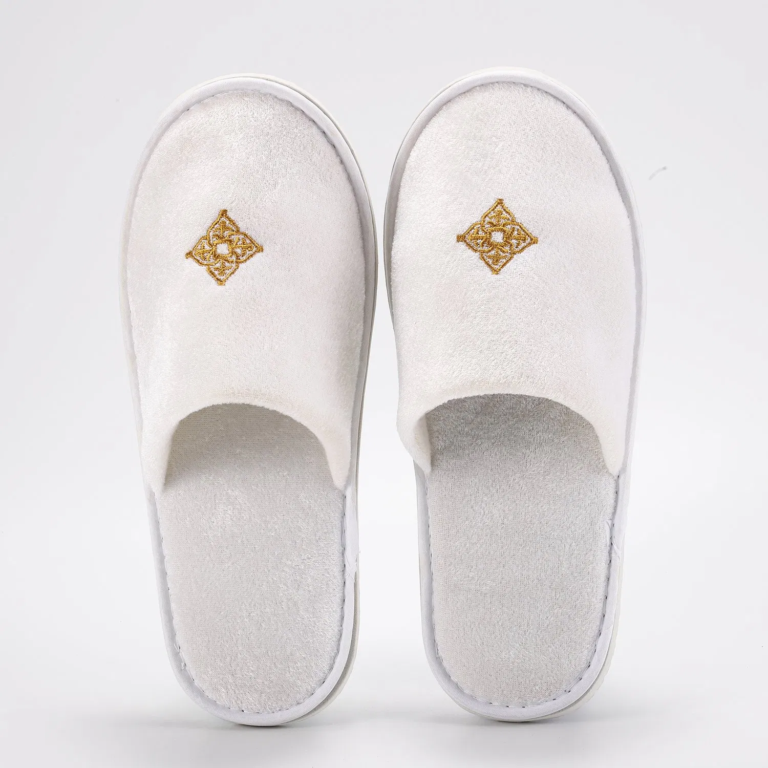 Personalized White Disposable Hotel Slippers 04