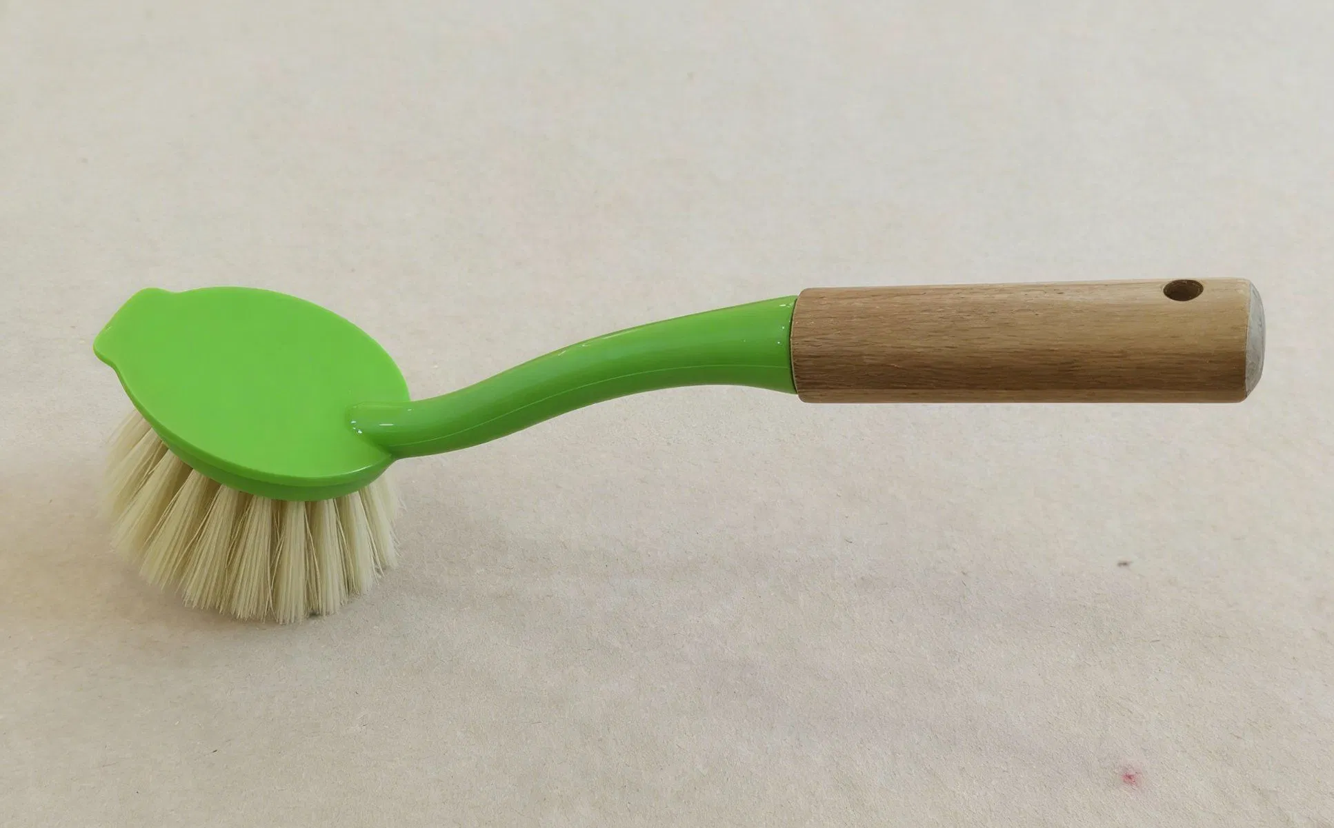 Durable Non-Scratch Dish Brush with Ergonomic Handle Design