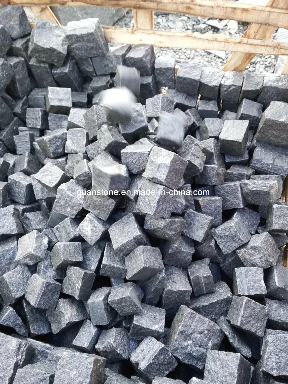 Granite Cubic Stone for Outdoor/Garden/Sidewalk/ Paving Stone/G654