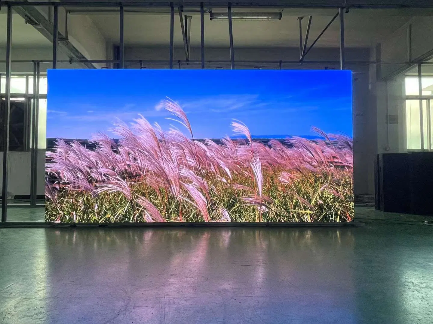New Design 640X480mm Cabinet HD 4K 7680Hz P1.25 P1.53 P1.86 P2 P2.5 LED Display