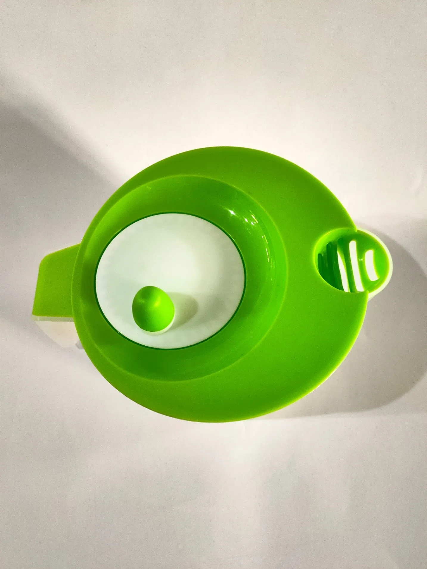 Kitchen Plastic Salad Spinner Water Separator for Fruits and Vegetables