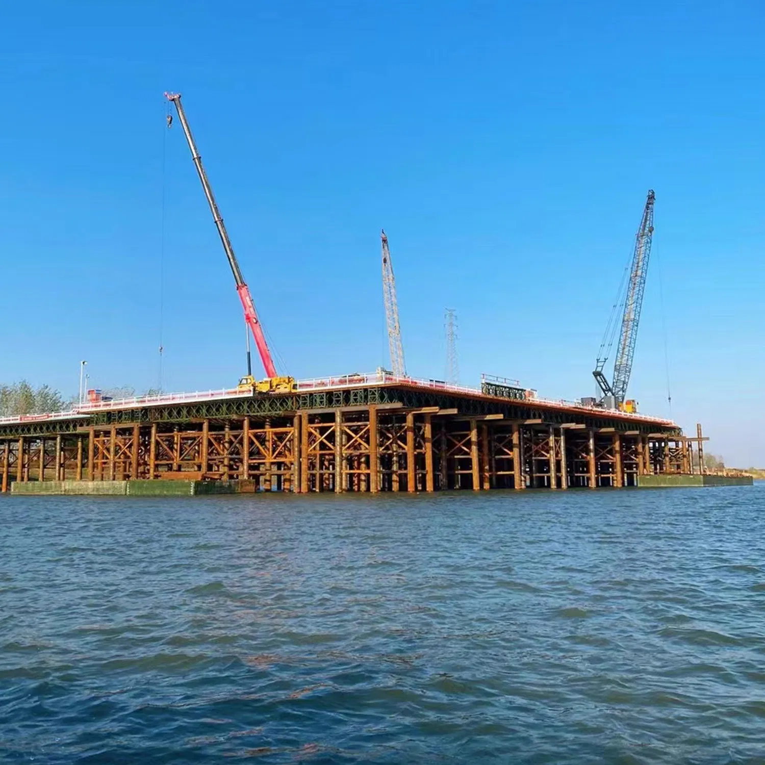 Compact 200 Pre-Engineered Bailey Bridge Portable Modular Truss Bridge Temporary Steel Bridge