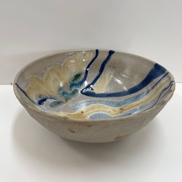 Rustic Style Flower Shaped and Round Irregular Shaped Personalized Customization Country Wild Mixing Colorful Reactive Ceramic Salad Pasta Fruit Soup Bowl