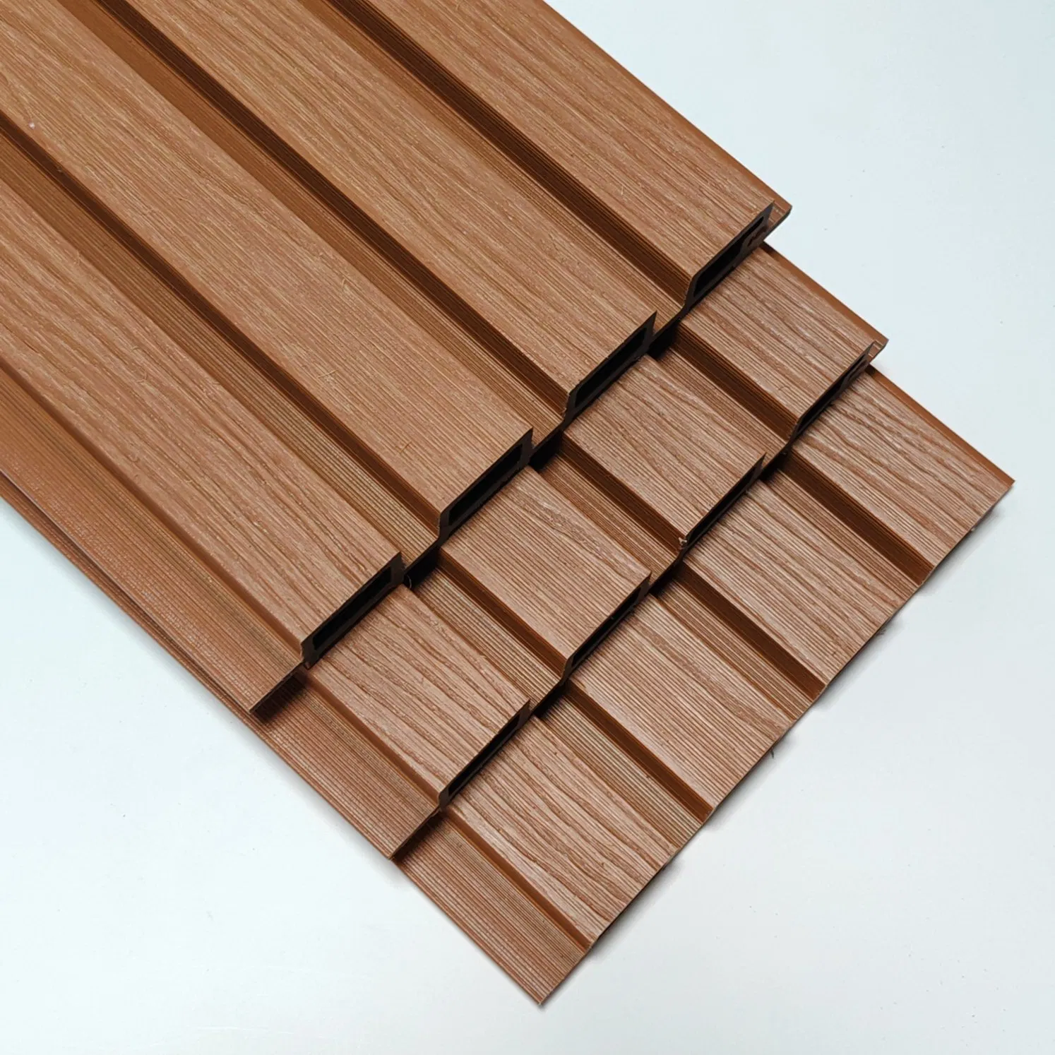 Top-Rated Slip-Resistant & Weight-Bearing Co-Extruded WPC Great Wall Panel