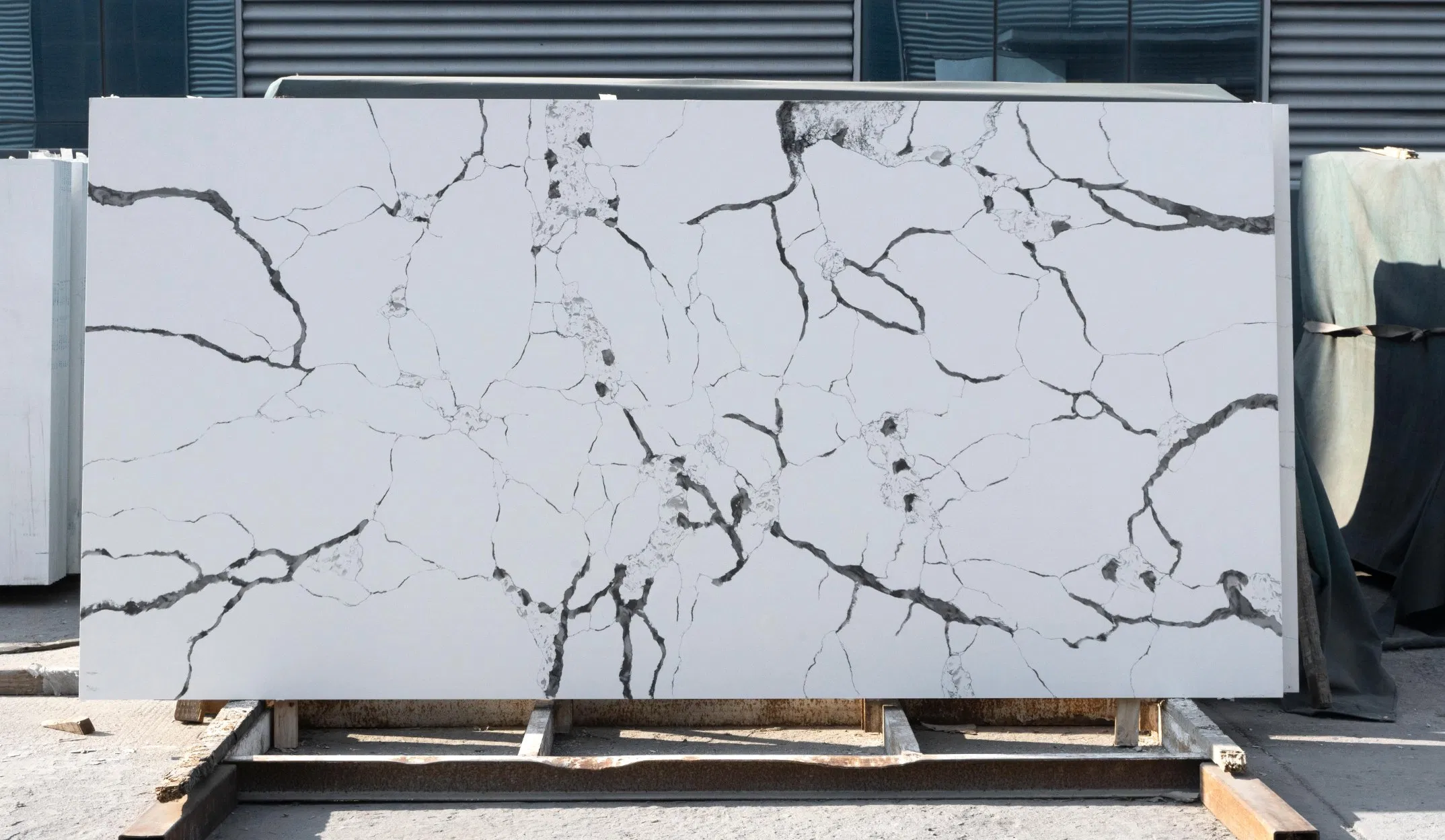White Marble China Factory Artificial Quartz Stone Slabs Terrazzo Granite