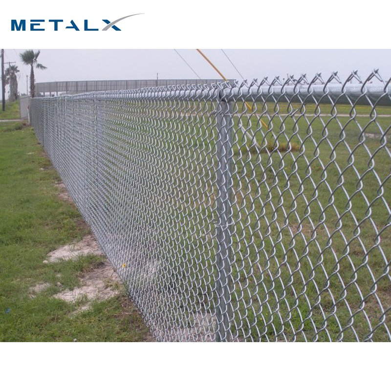 Hotsale Price 6 Feet High 50 Feet Long 12 Gauge Sq Foot Black Chain Link Fence for Sale